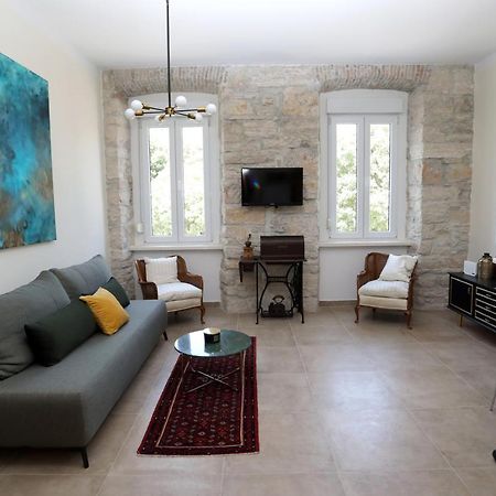 Apartman Kamala Pula Exterior foto