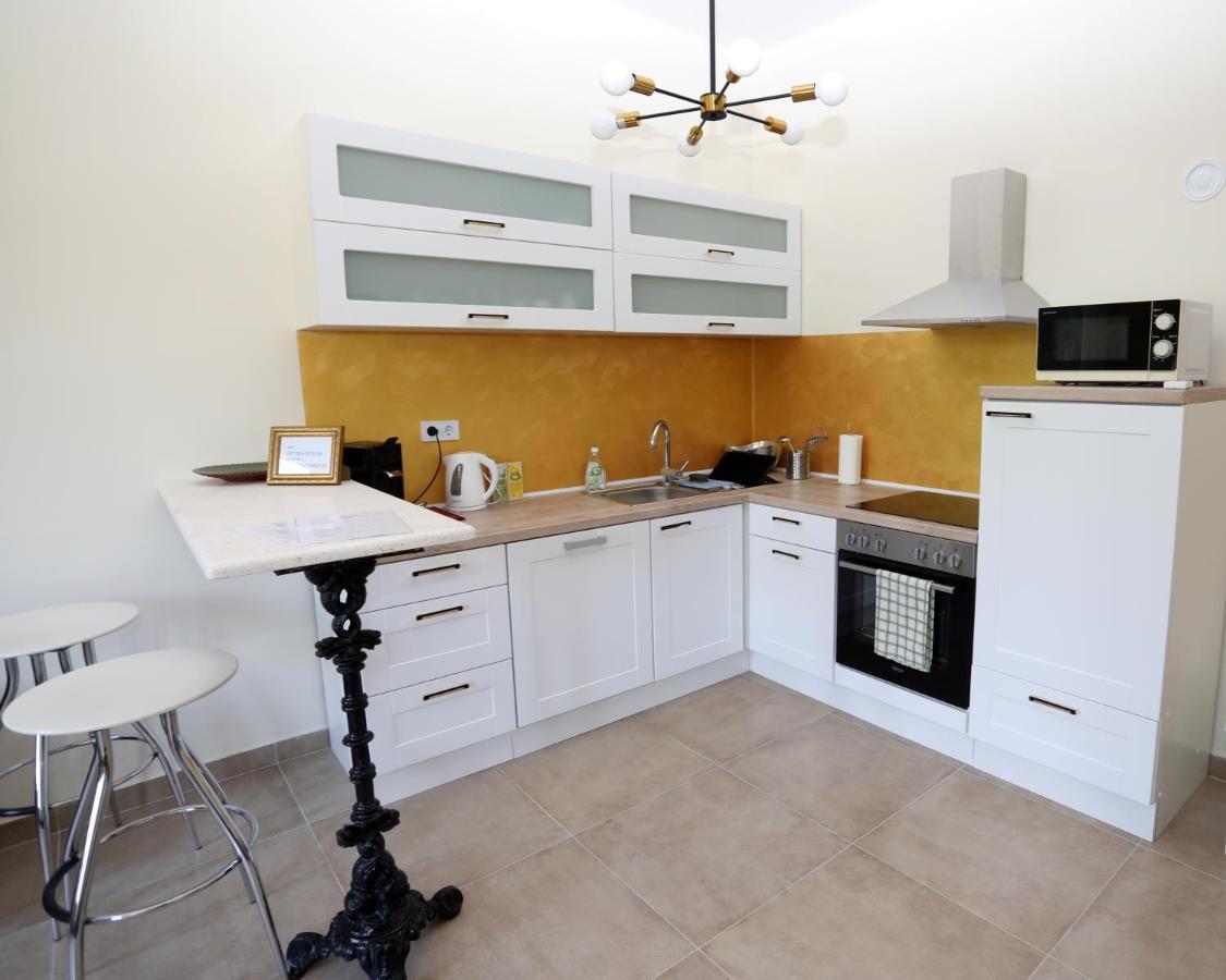 Apartman Kamala Pula Exterior foto